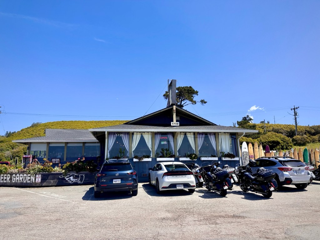 The Highway 1 Brewery along the HIghway 1 has delicious food and beer